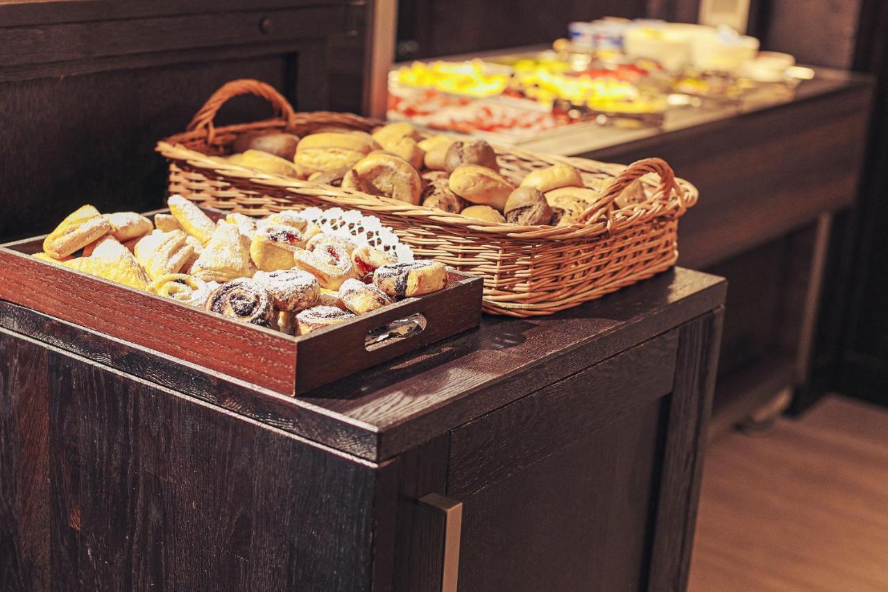 Park Hotel Buek-Buekfuerdo Ngoại thất bức ảnh
