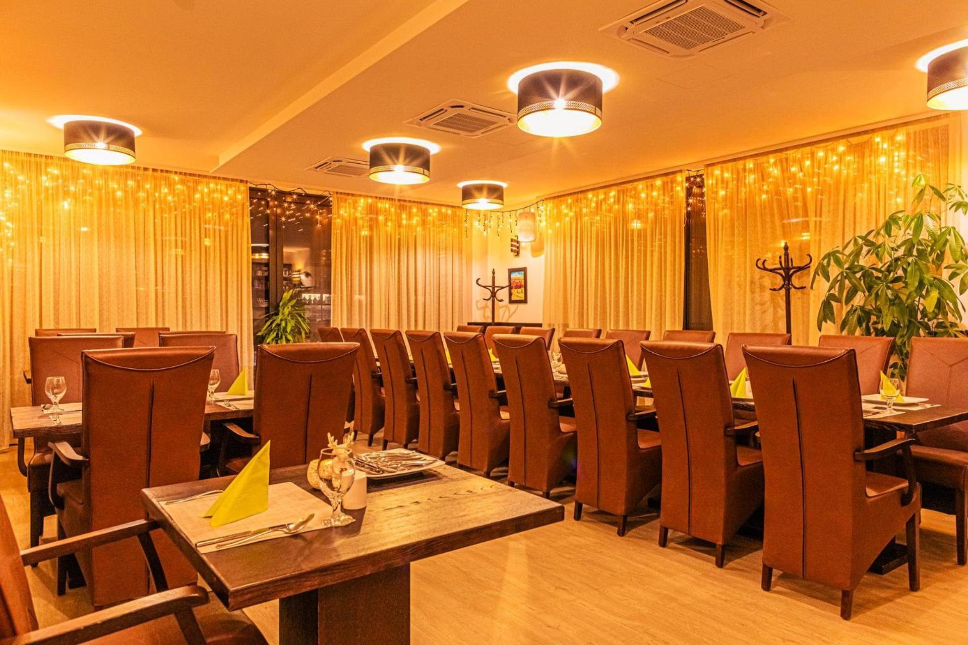 Park Hotel Buek-Buekfuerdo Ngoại thất bức ảnh