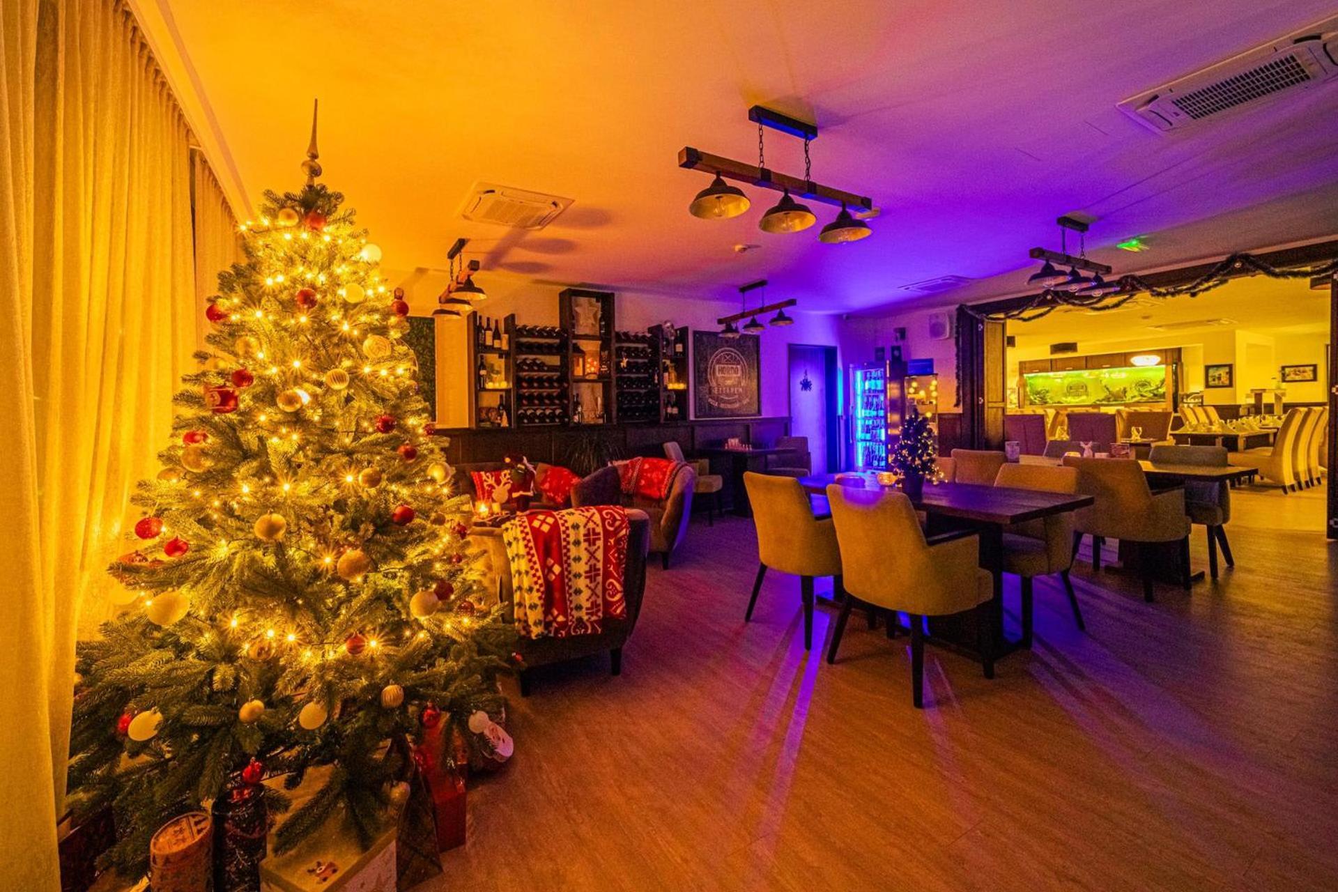 Park Hotel Buek-Buekfuerdo Ngoại thất bức ảnh